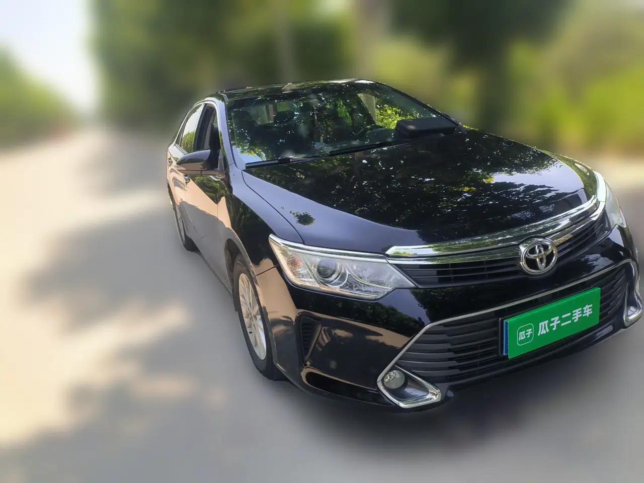 Toyota Camry 2015 2.0G Premier Edition — миниатюра 3