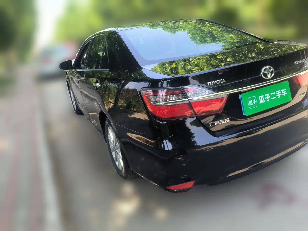 Toyota Camry 2015 2.0G Premier Edition — миниатюра 4