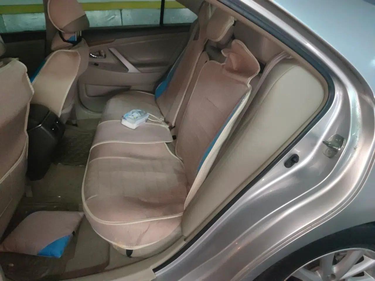 Toyota Camry 2010 200G Classic Edition — миниатюра 17
