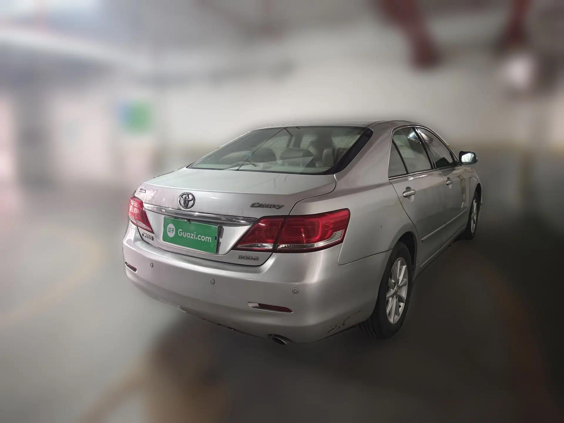 Toyota Camry 2010 200G Classic Edition — миниатюра 6