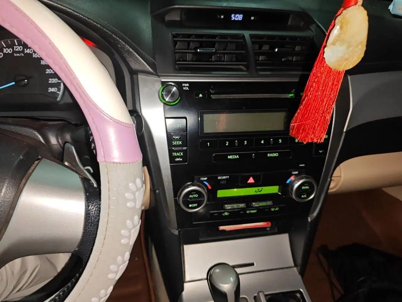 Toyota Camry 2012 Junrui 2.0S Radiant Edition — миниатюра 13