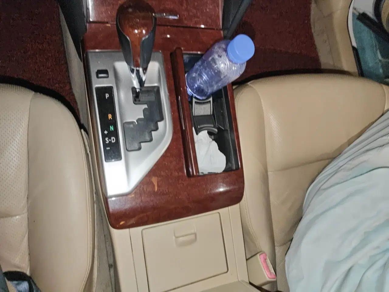 Toyota Camry 2012 2.5G Luxury Navigation Edition — миниатюра 14