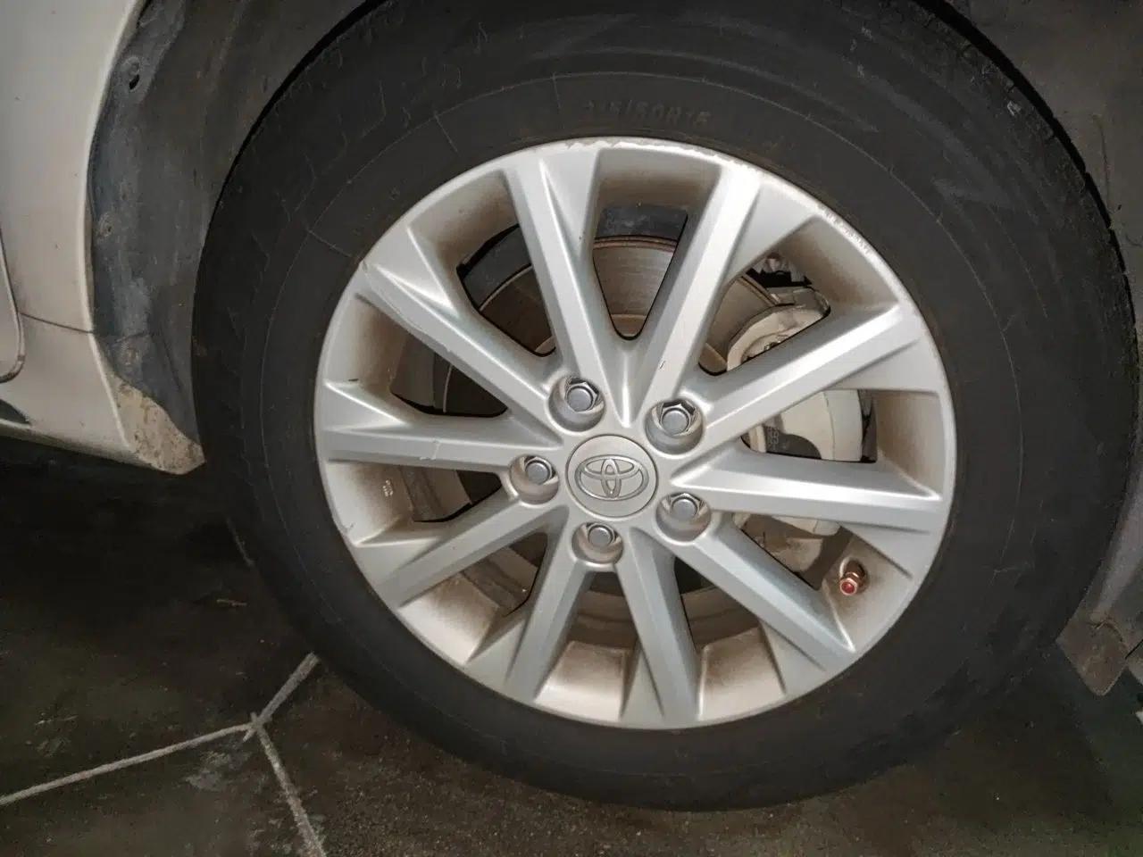 Toyota Camry 2012 2.5G Luxury Navigation Edition — миниатюра 8