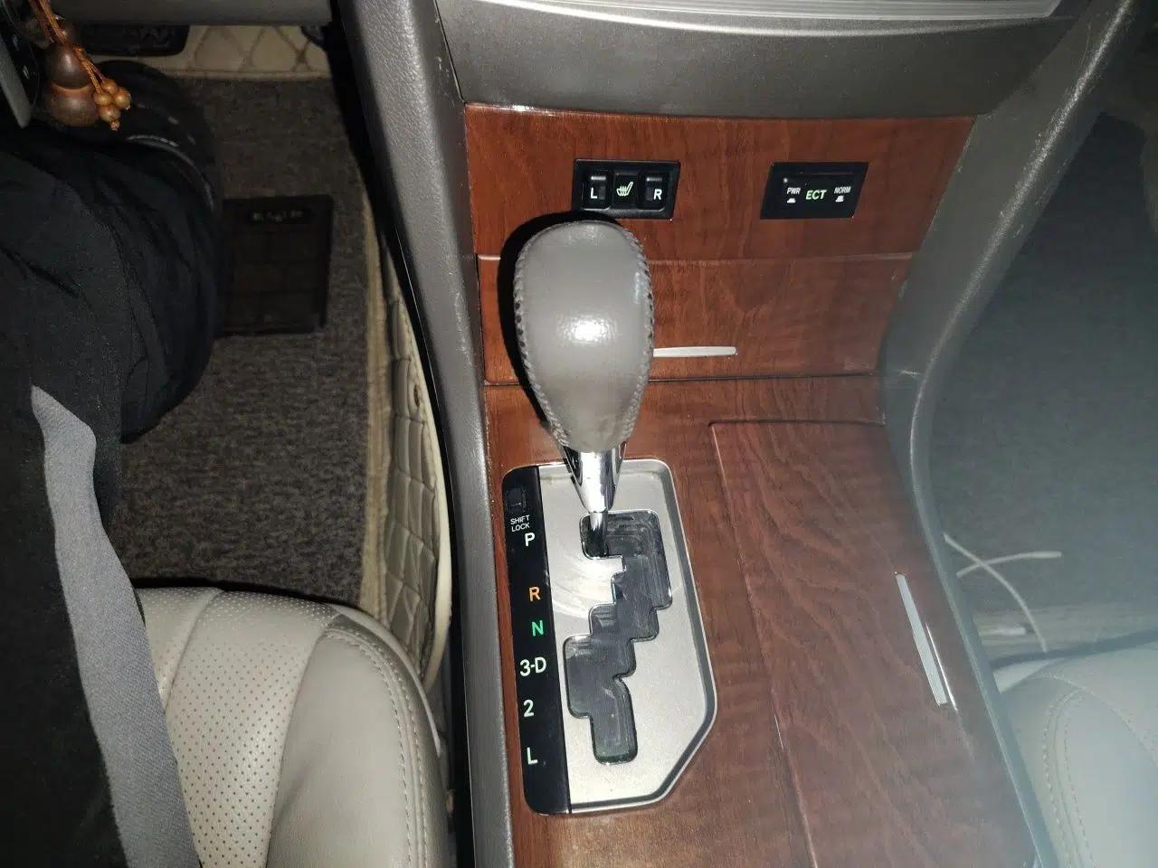 Toyota Camry 2013 200G Classic Luxury Edition — миниатюра 14