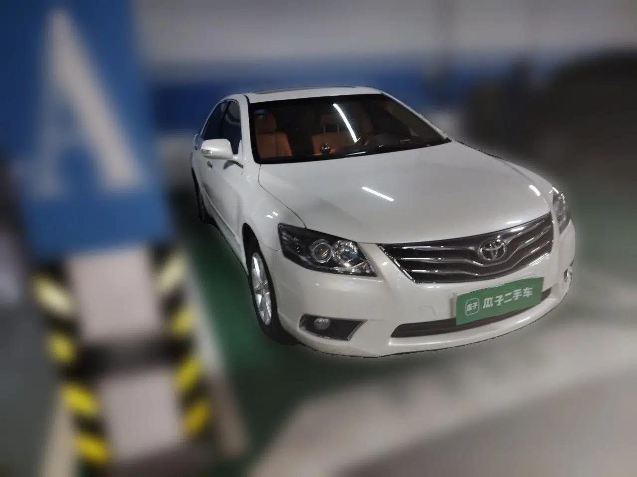 Toyota Camry 2013 200G Classic Luxury Edition — миниатюра 3