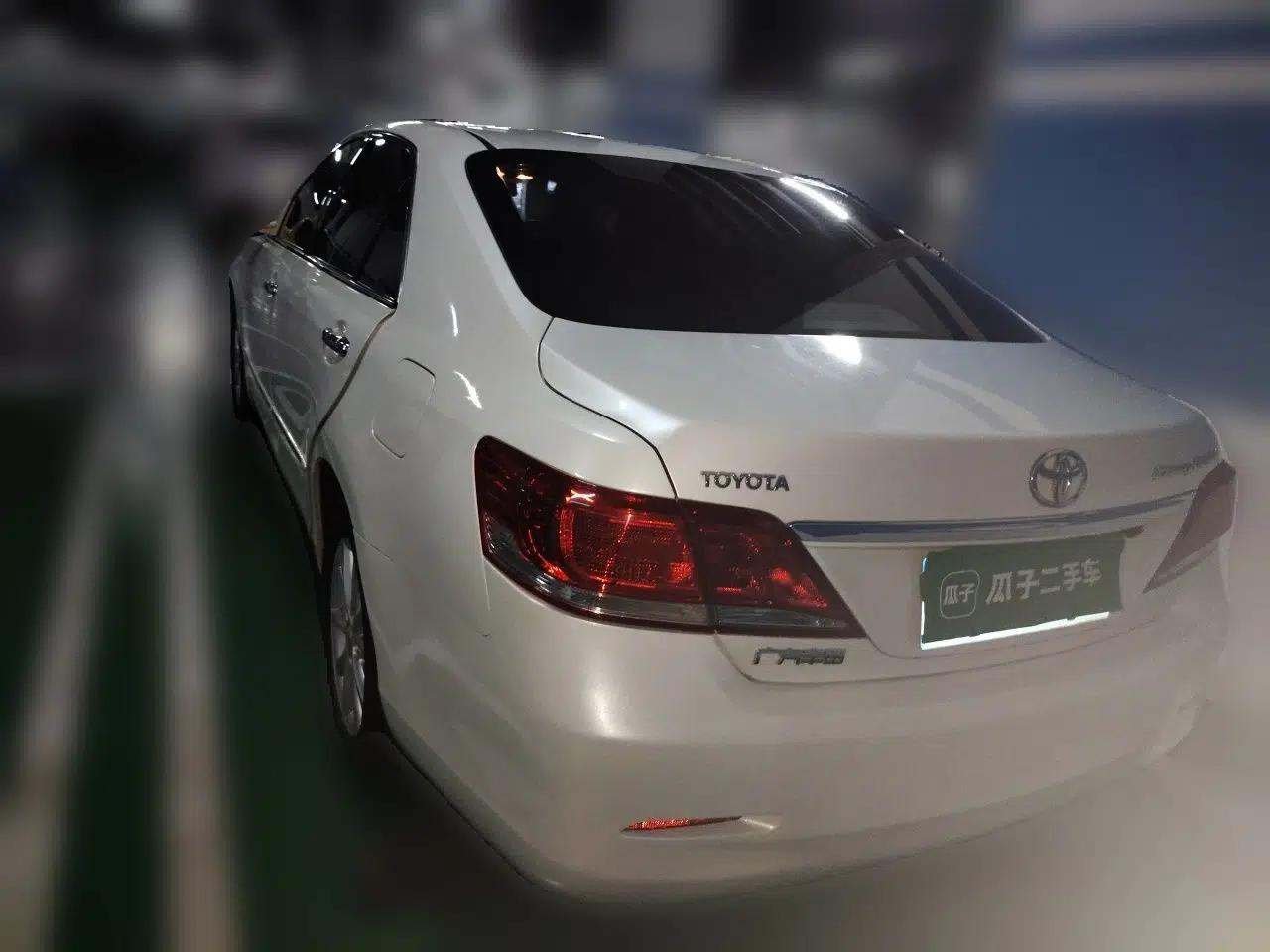 Toyota Camry 2013 200G Classic Luxury Edition — миниатюра 5