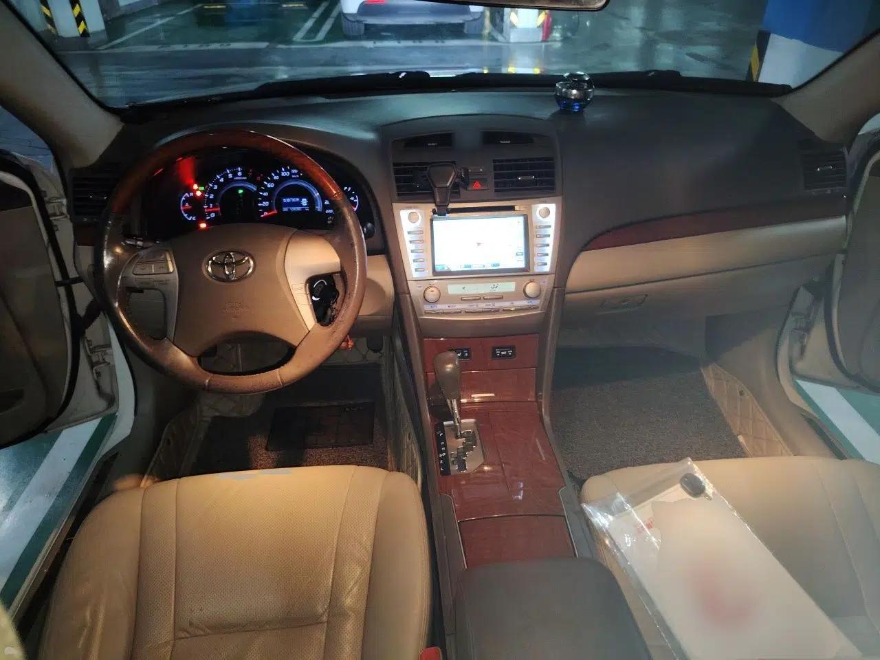 Toyota Camry 2013 200G Classic Luxury Edition — миниатюра 9