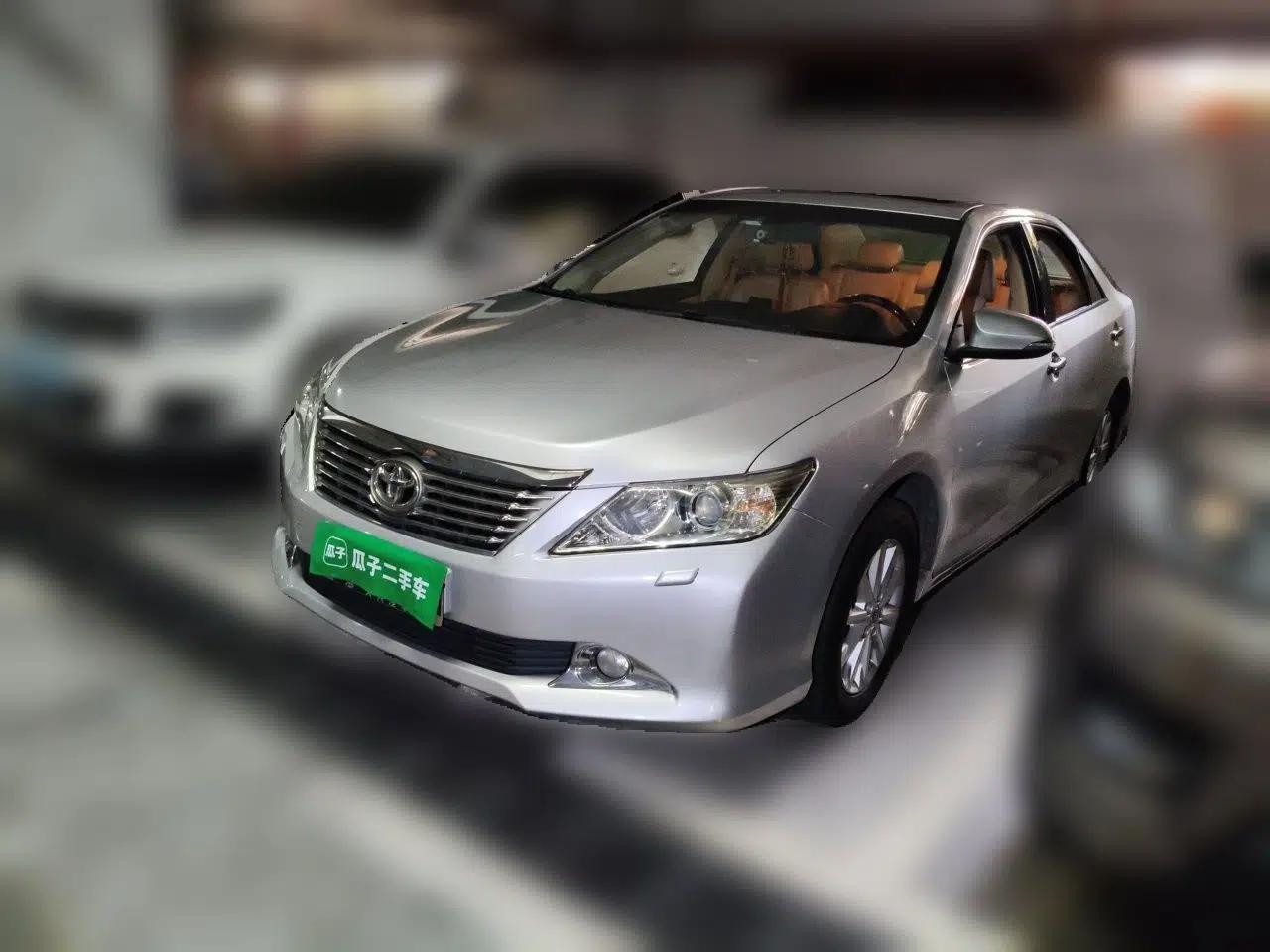 Toyota Camry 2012 2.5G Luxury Edition — миниатюра 1