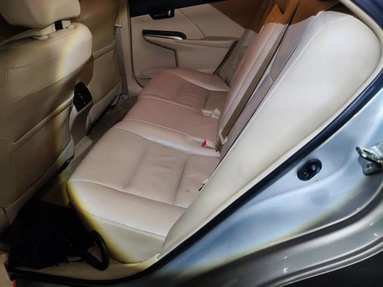Toyota Camry 2012 2.5G Luxury Edition — миниатюра 17