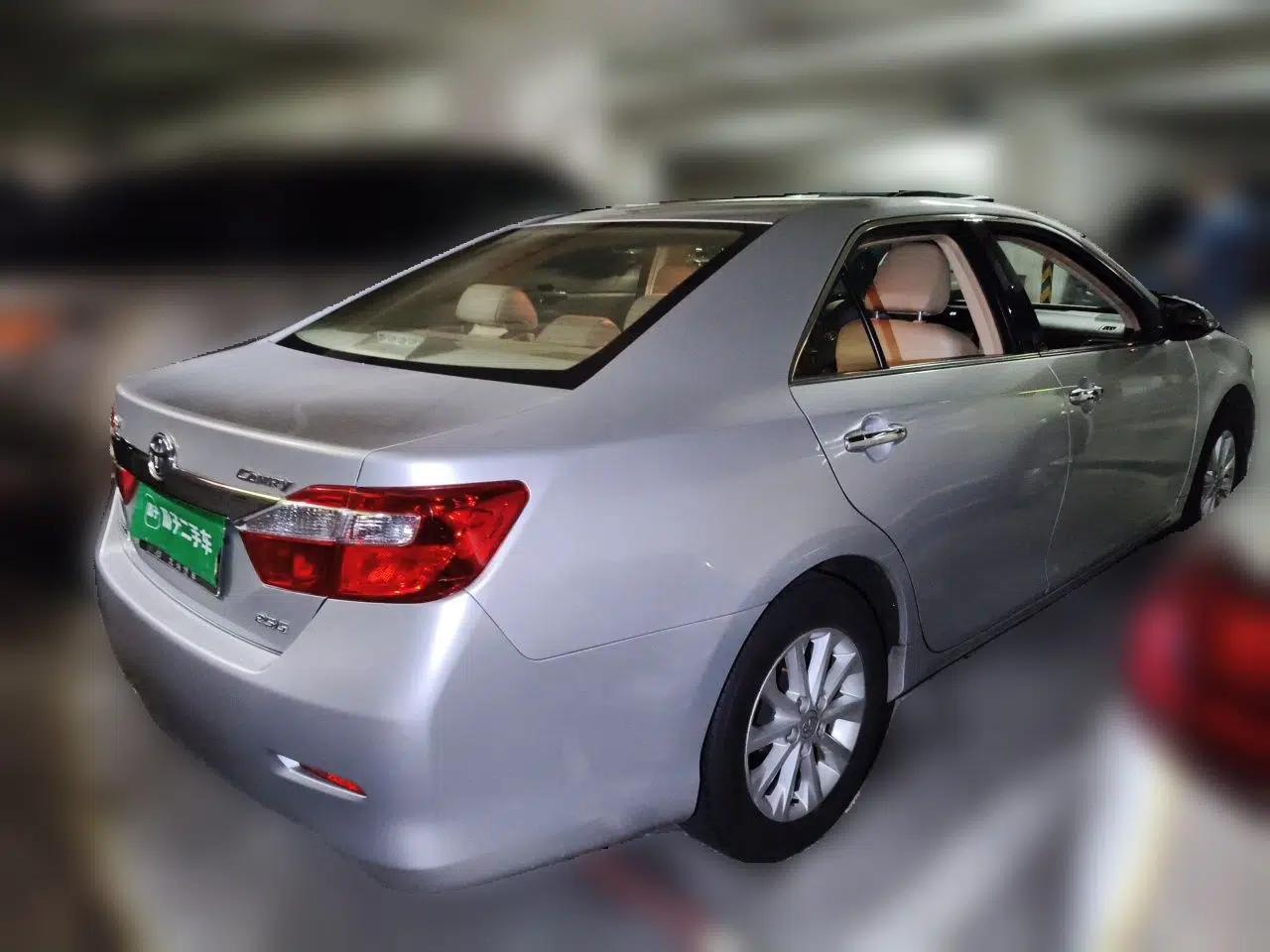 Toyota Camry 2012 2.5G Luxury Edition — миниатюра 6