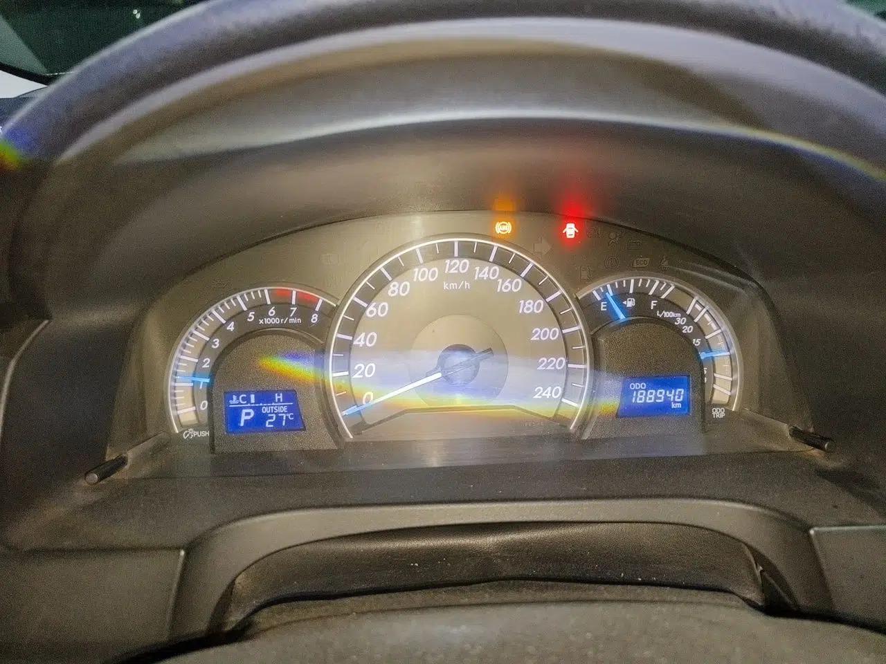 Toyota Camry 2012 Junrui 2.0S Radiant Edition — миниатюра 11