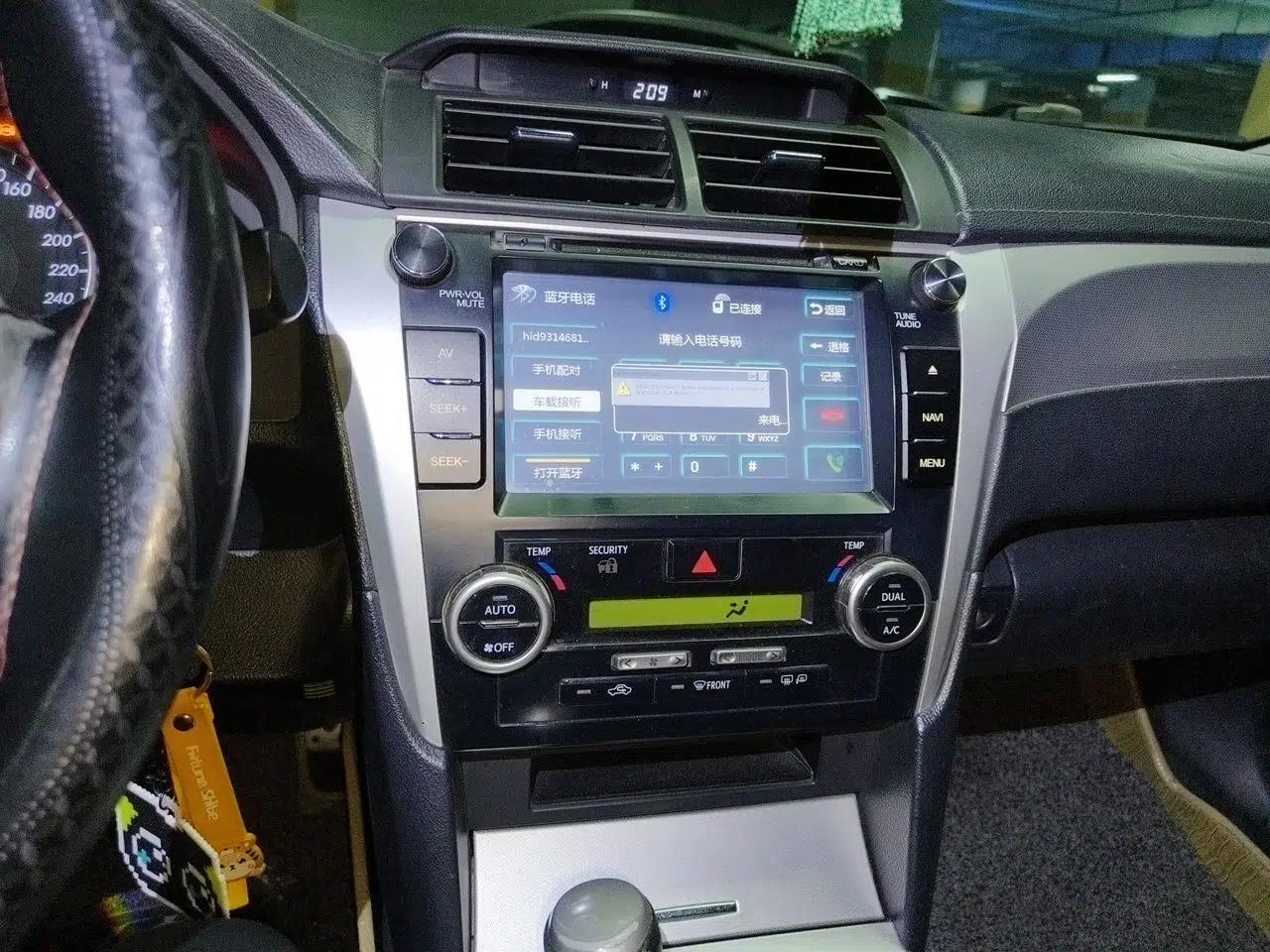 Toyota Camry 2012 Junrui 2.0S Radiant Edition — миниатюра 13