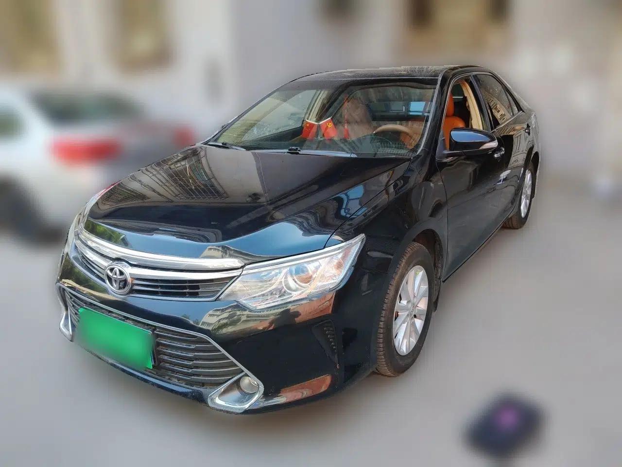 Toyota Camry 2015 2.0E Elite Edition — миниатюра 1