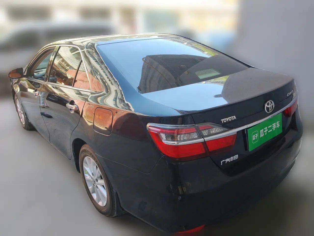 Toyota Camry 2015 2.0E Elite Edition — миниатюра 4