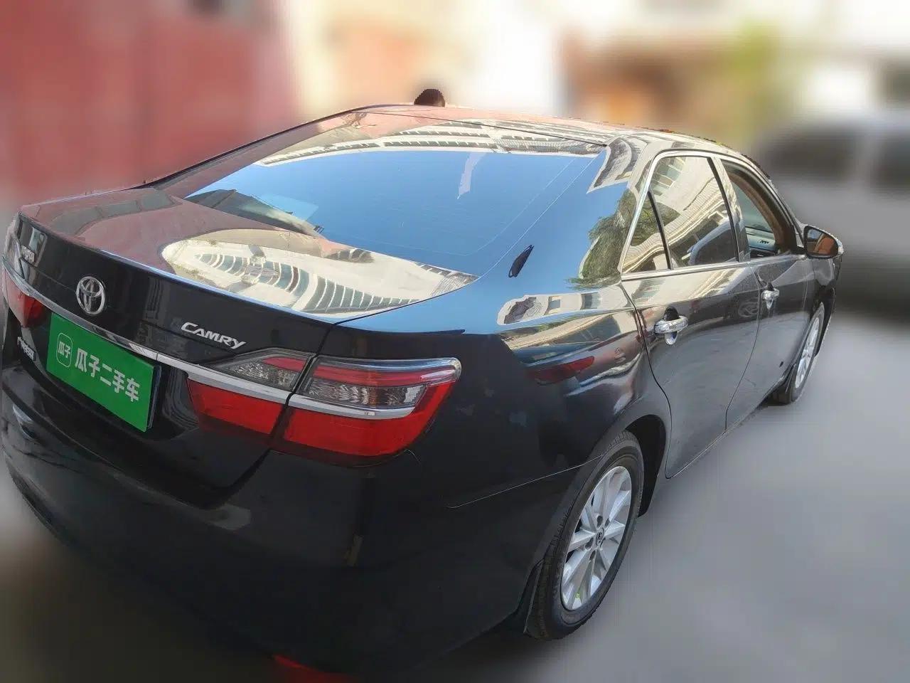Toyota Camry 2015 2.0E Elite Edition — миниатюра 6