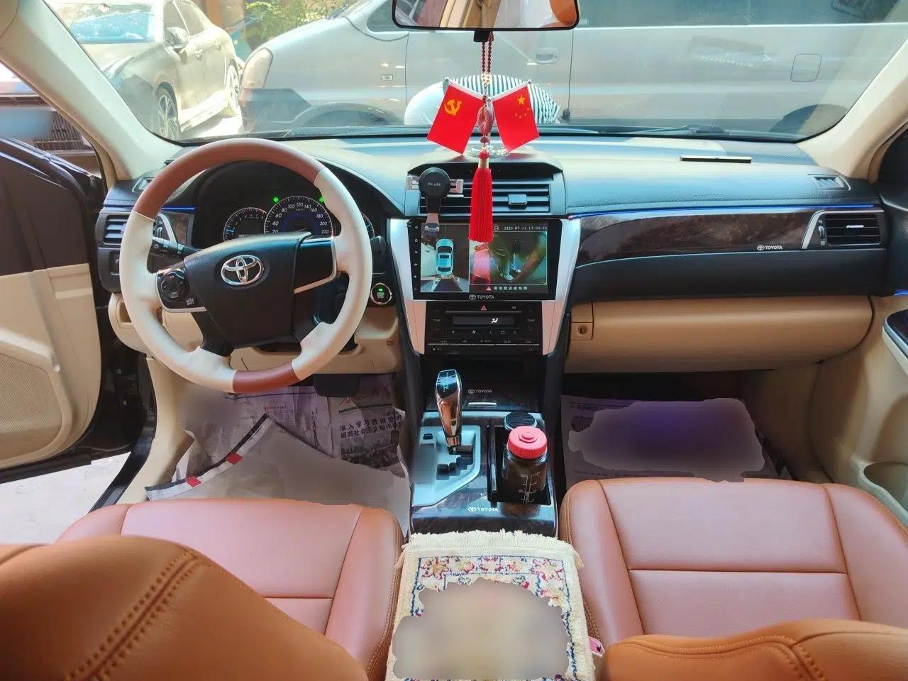 Toyota Camry 2015 2.0E Elite Edition — миниатюра 9