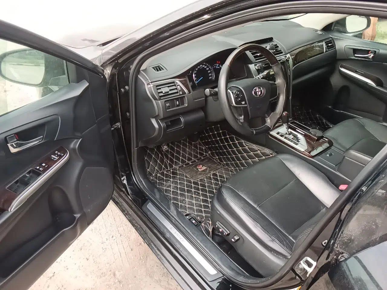 Toyota Camry 2015 2.0G Premier Edition — миниатюра 16