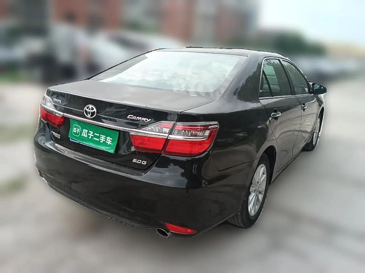 Toyota Camry 2015 2.0G Premier Edition — миниатюра 6