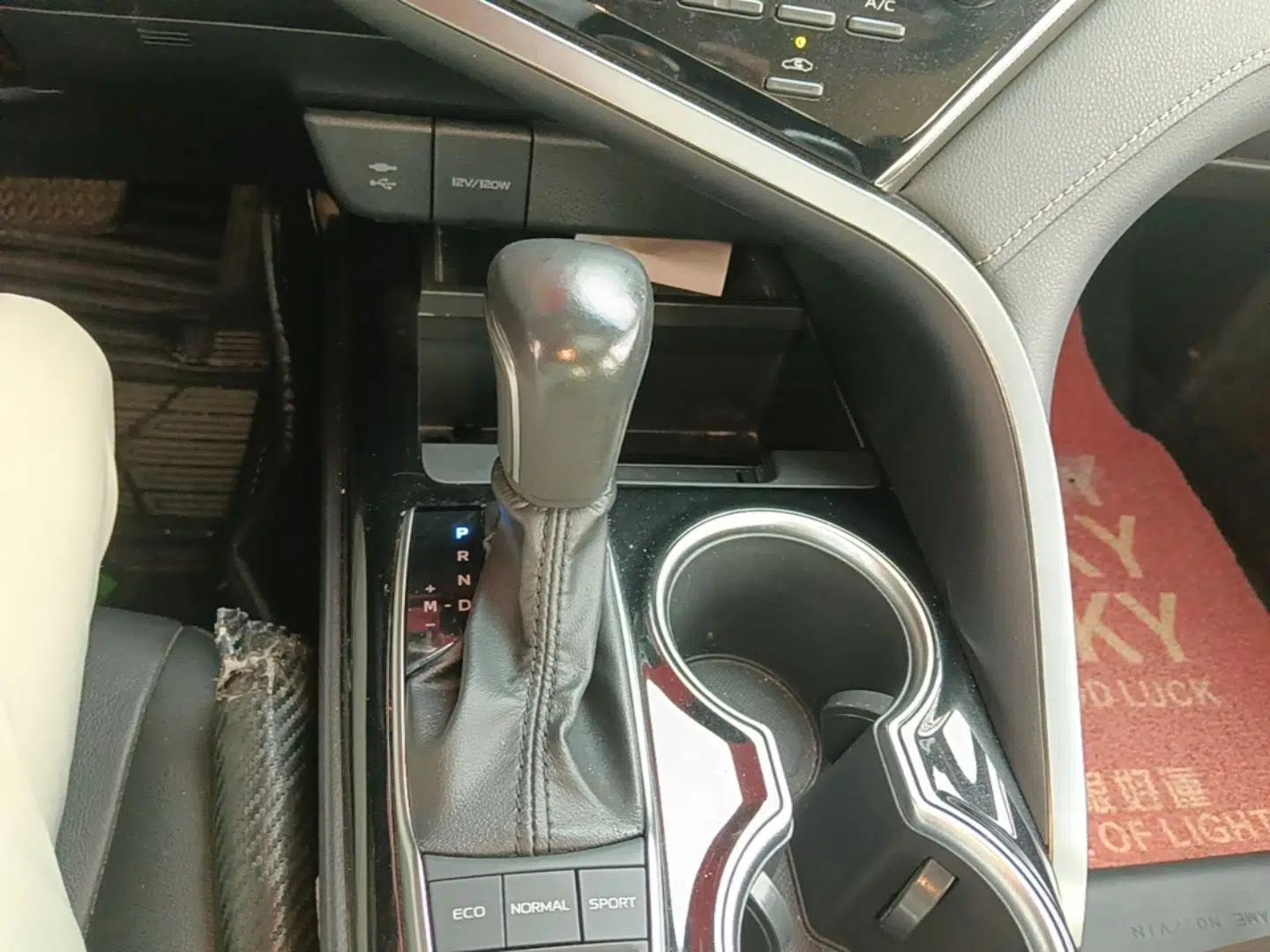 Toyota Camry 2019 Revised Version 2.0S Fēngshàng Edition — миниатюра 16