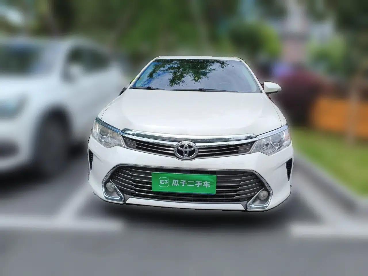 Toyota Camry 2016 2.0G 10th Anniversary Leading Edition — миниатюра 2