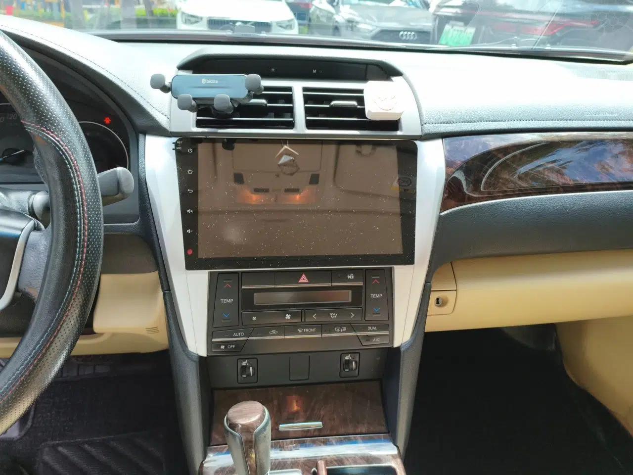 Toyota Camry 2016 2.0G 10th Anniversary Leading Edition — миниатюра 13