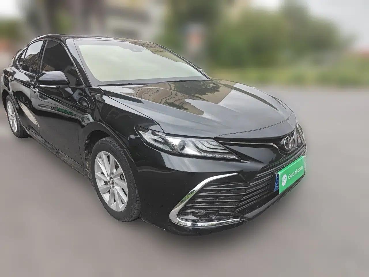 Toyota Camry 2021 2.0G Luxury Edition — миниатюра 3