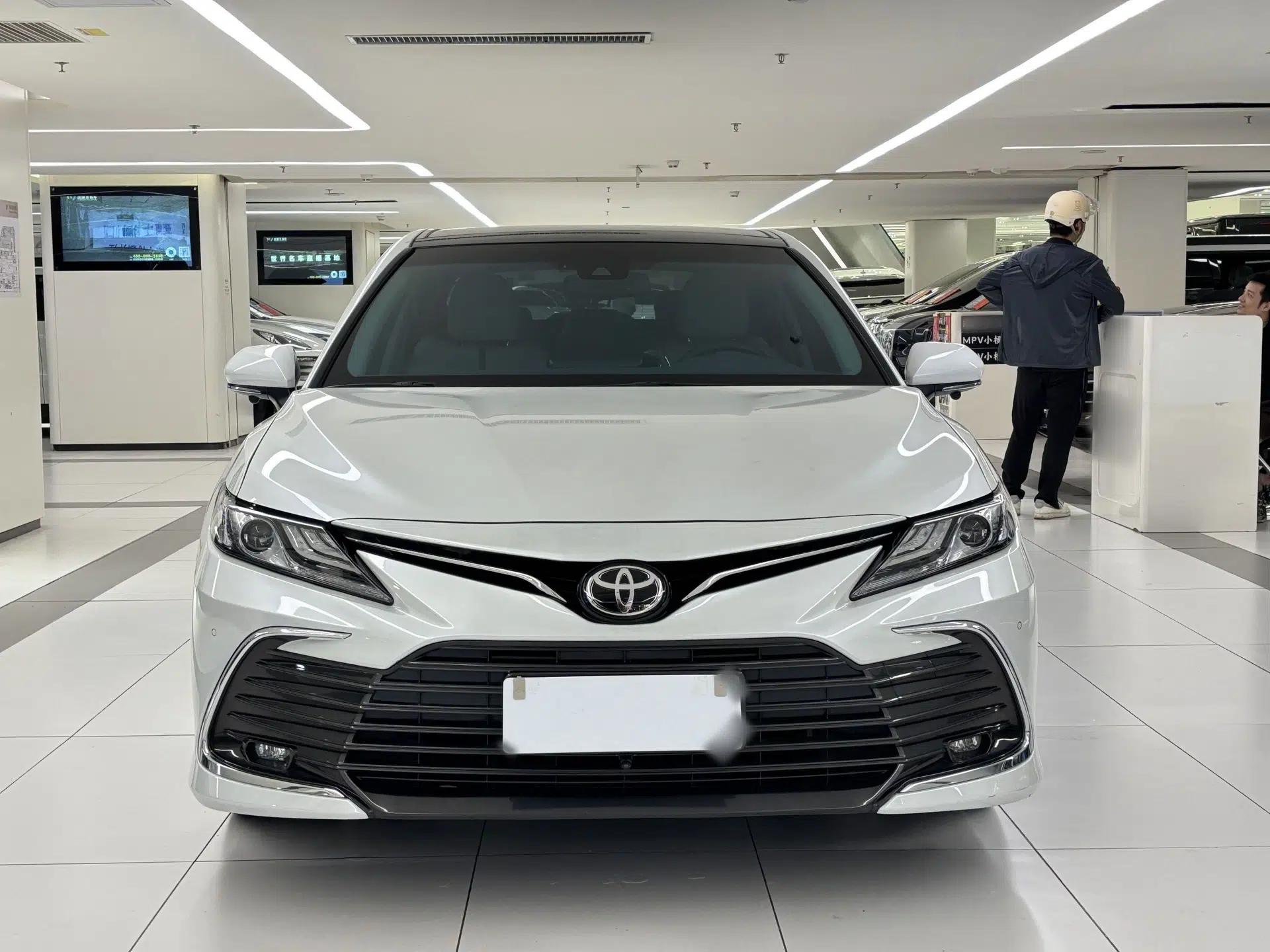 Toyota Camry 2021 2.5G Luxury Edition — миниатюра 12