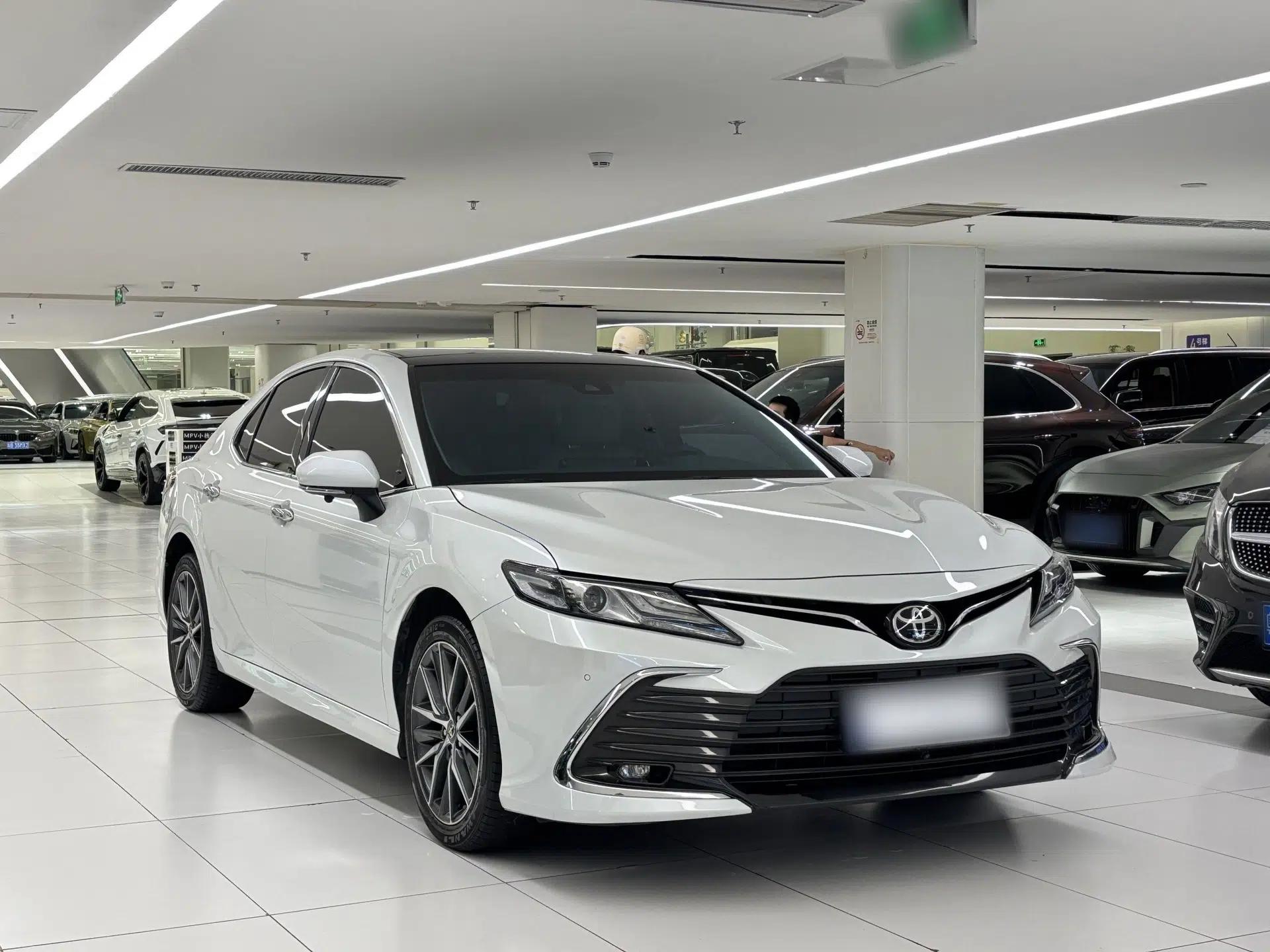 Toyota Camry 2021 2.5G Luxury Edition — миниатюра 13