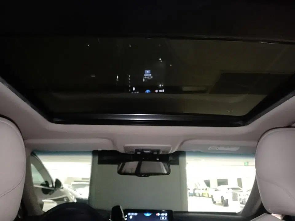 Toyota Camry 2021 2.5G Luxury Edition — миниатюра 26