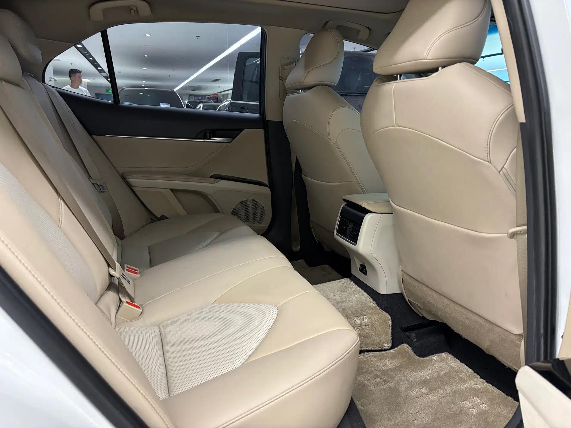 Toyota Camry 2021 2.5G Luxury Edition — миниатюра 29