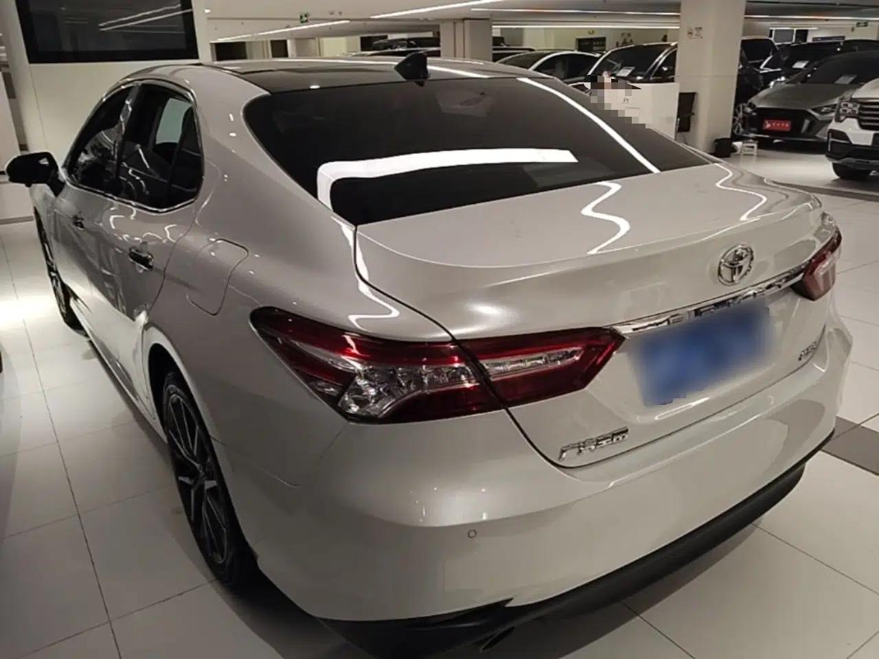 Toyota Camry 2021 2.5G Luxury Edition — миниатюра 4
