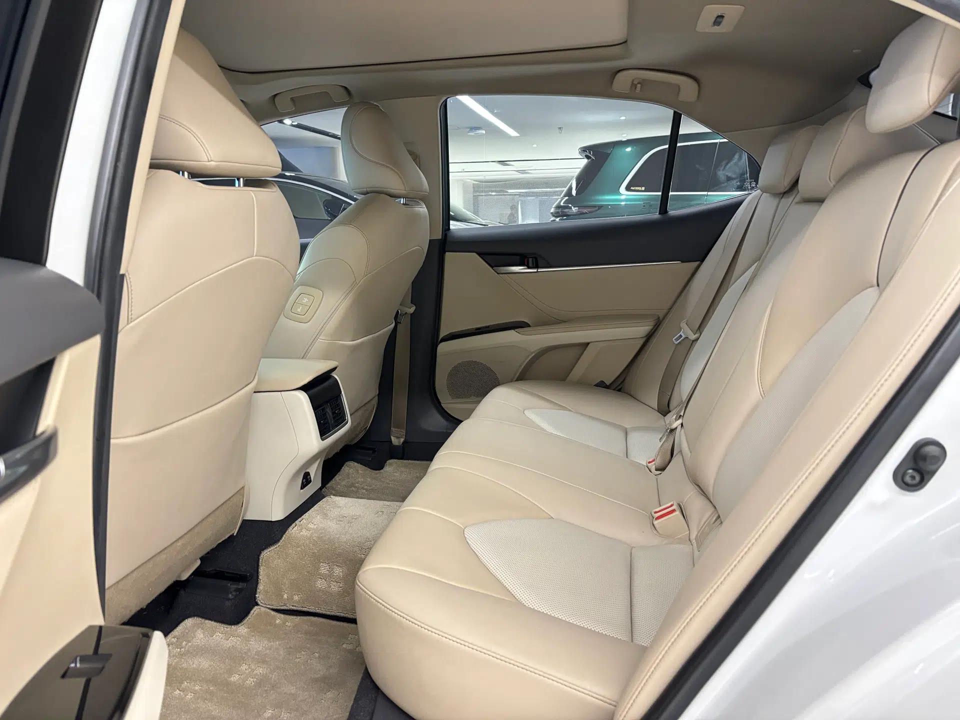Toyota Camry 2021 2.5G Luxury Edition — миниатюра 39