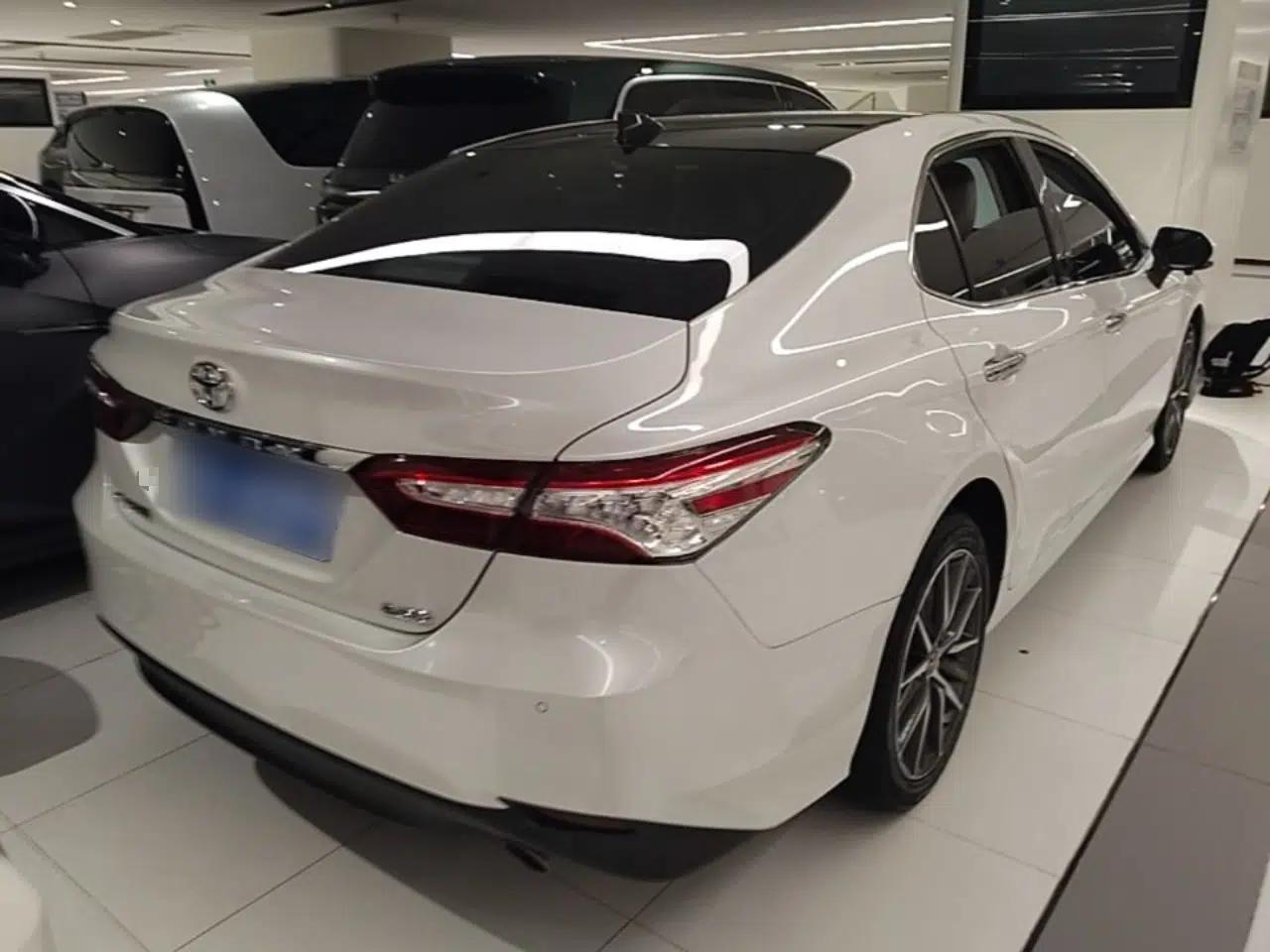 Toyota Camry 2021 2.5G Luxury Edition — миниатюра 6