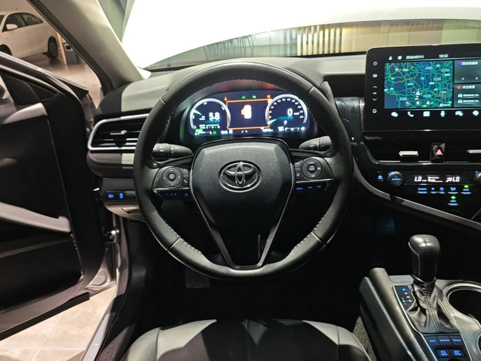 Toyota Camry 2021 Dual-Motor 2.5HS Fēngshàng Edition — миниатюра 19
