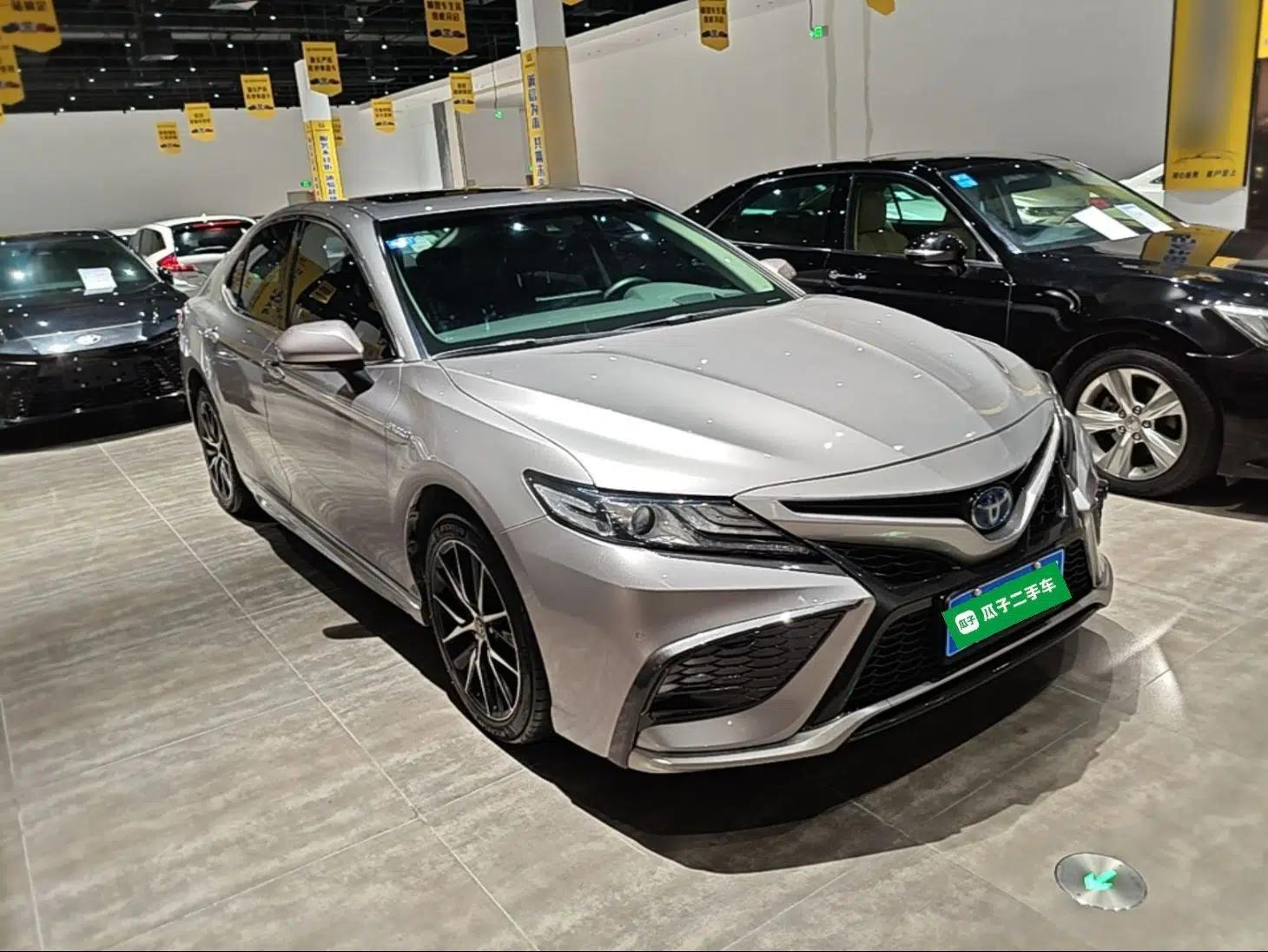 Toyota Camry 2021 Dual-Motor 2.5HS Fēngshàng Edition — миниатюра 3