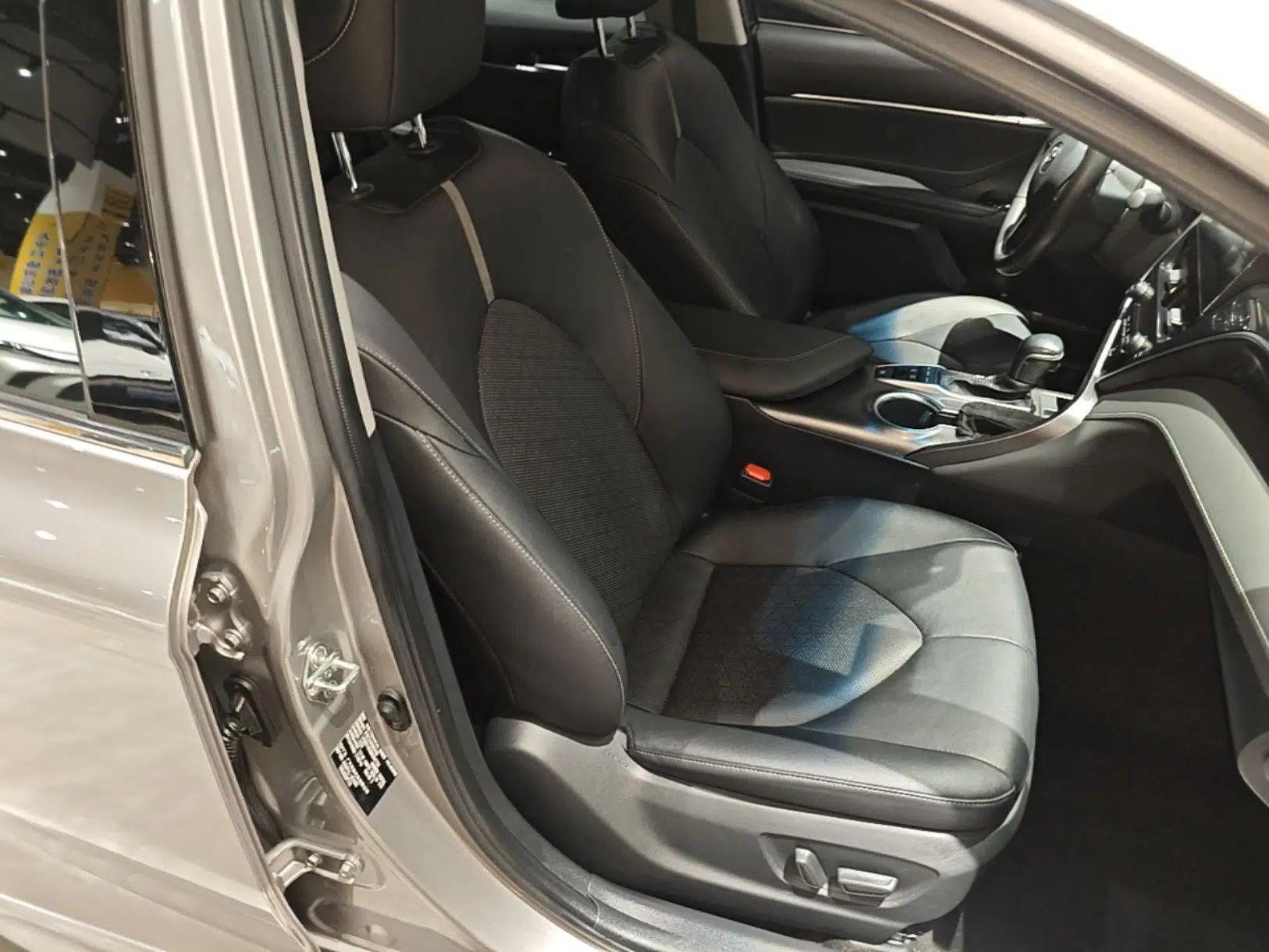 Toyota Camry 2021 Dual-Motor 2.5HS Fēngshàng Edition — миниатюра 26