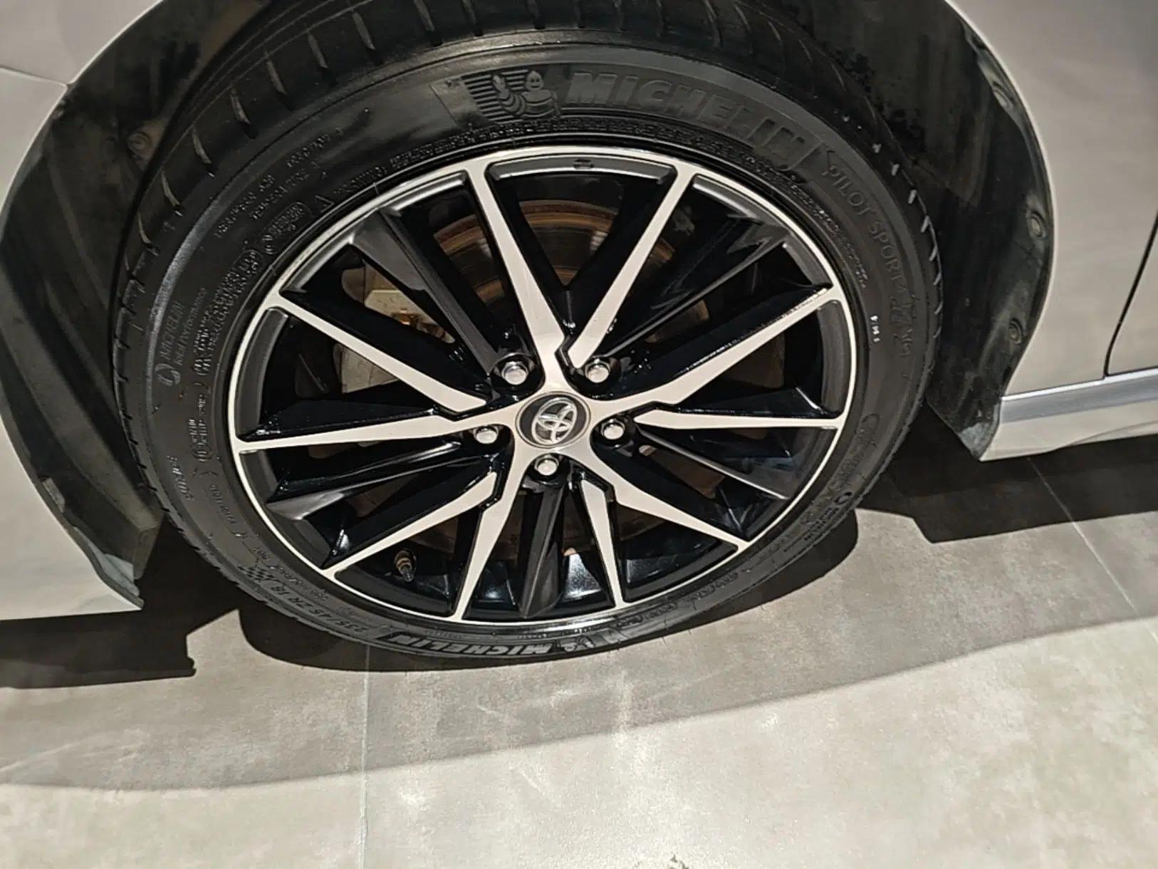 Toyota Camry 2021 Dual-Motor 2.5HS Fēngshàng Edition — миниатюра 10