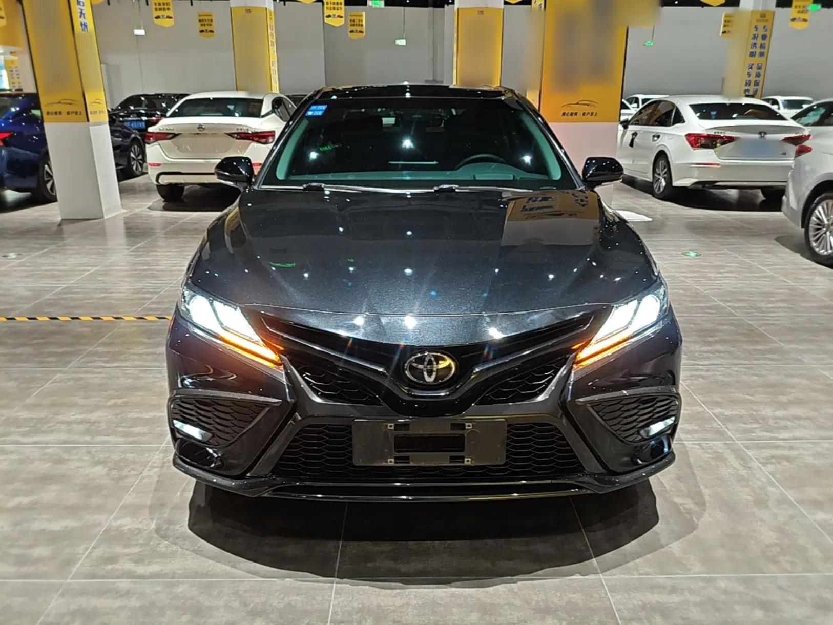 Toyota Camry 2022 2.5S Knight Edition — миниатюра 2