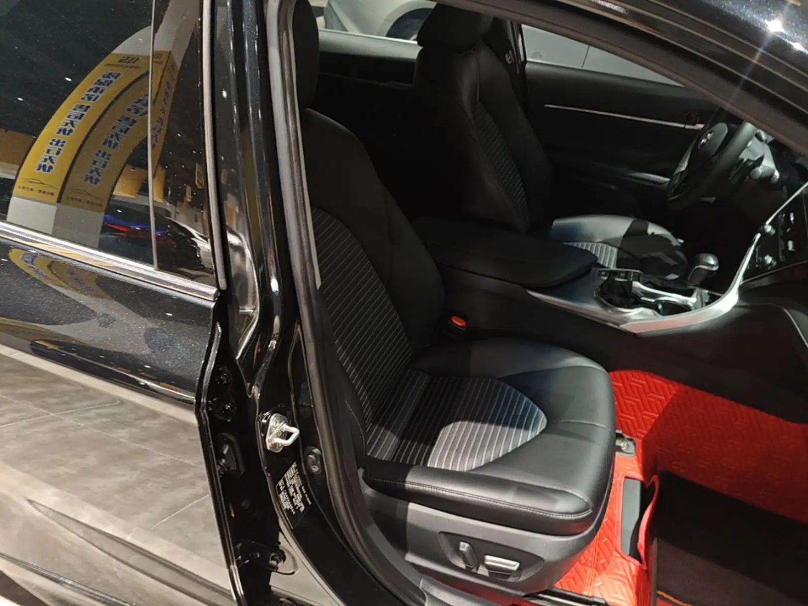 Toyota Camry 2022 2.5S Knight Edition — миниатюра 19