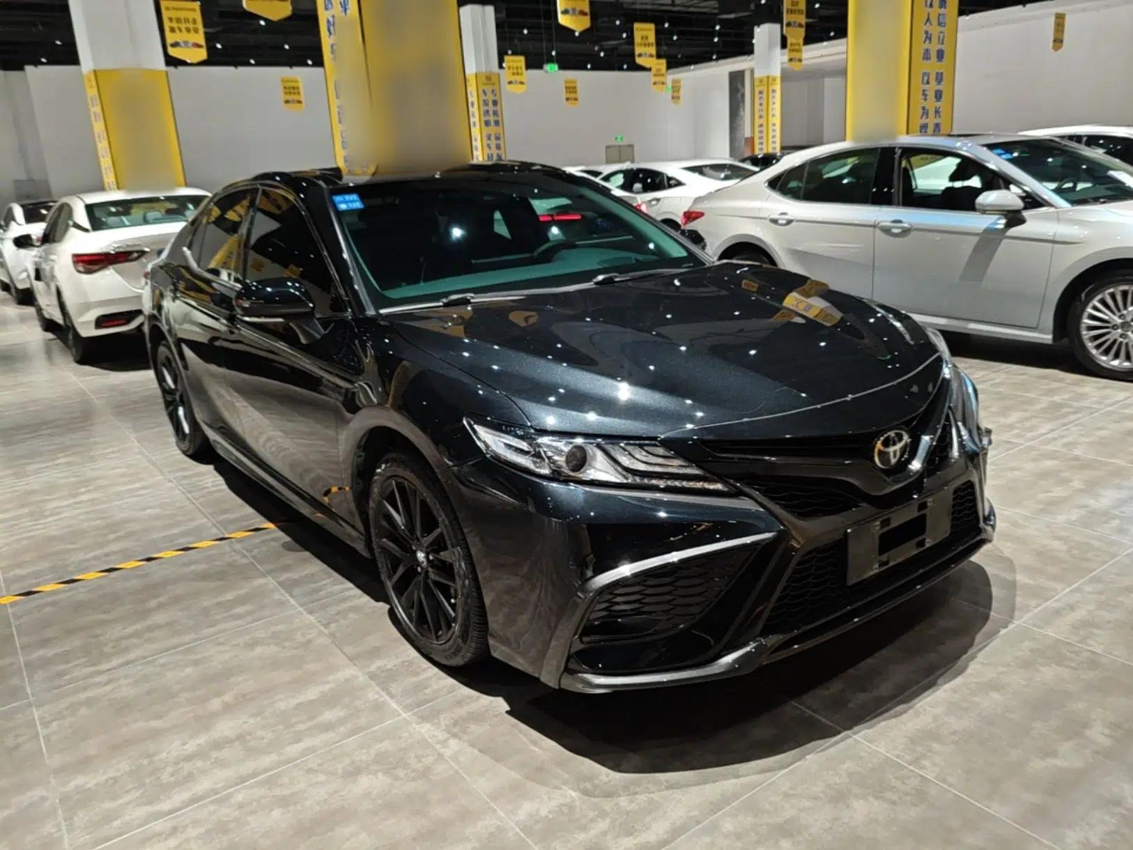 Toyota Camry 2022 2.5S Knight Edition — миниатюра 3