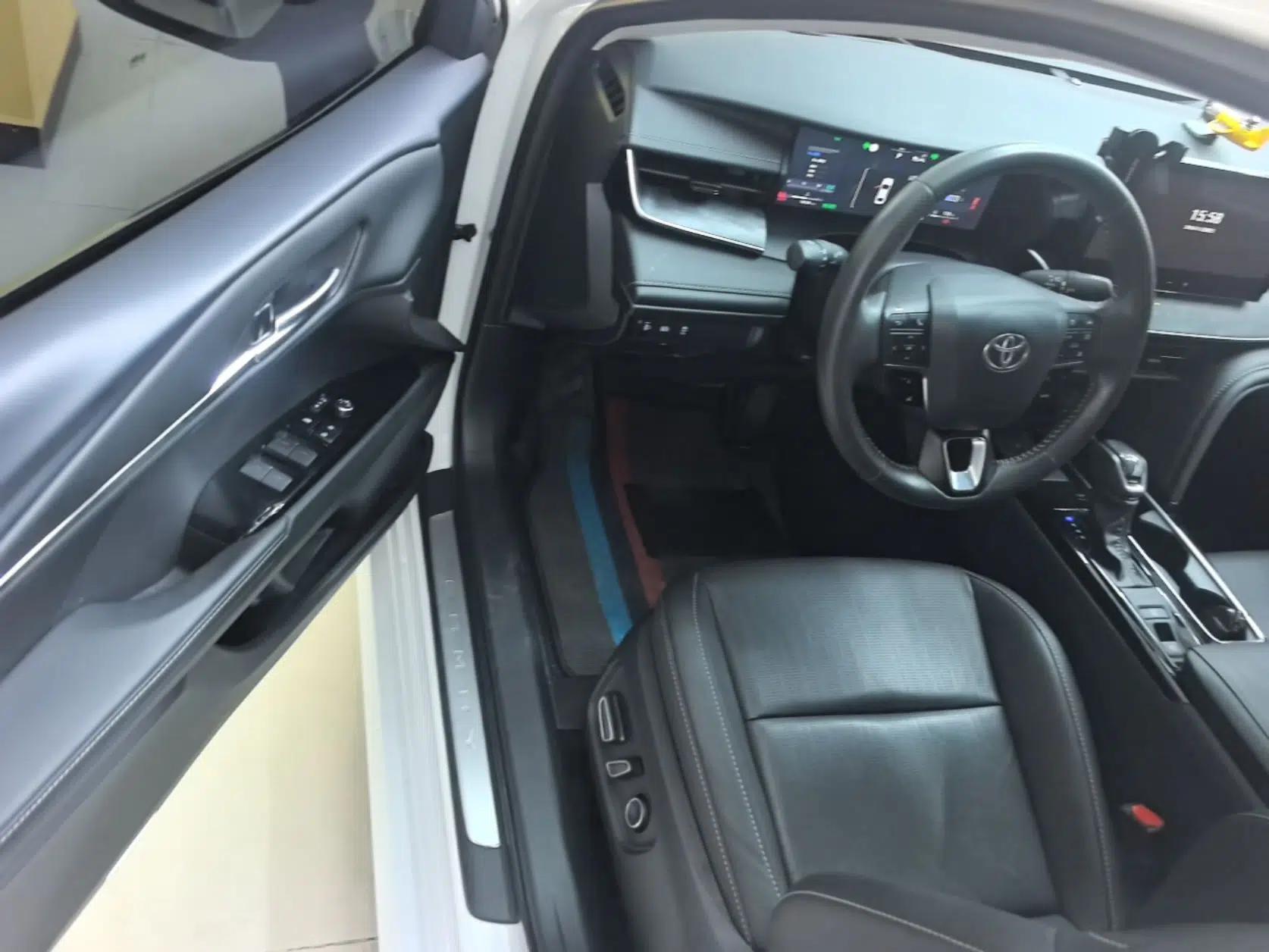 Toyota Camry 2024 Dual-Motor 2.0 HG Premium Edition — миниатюра 18