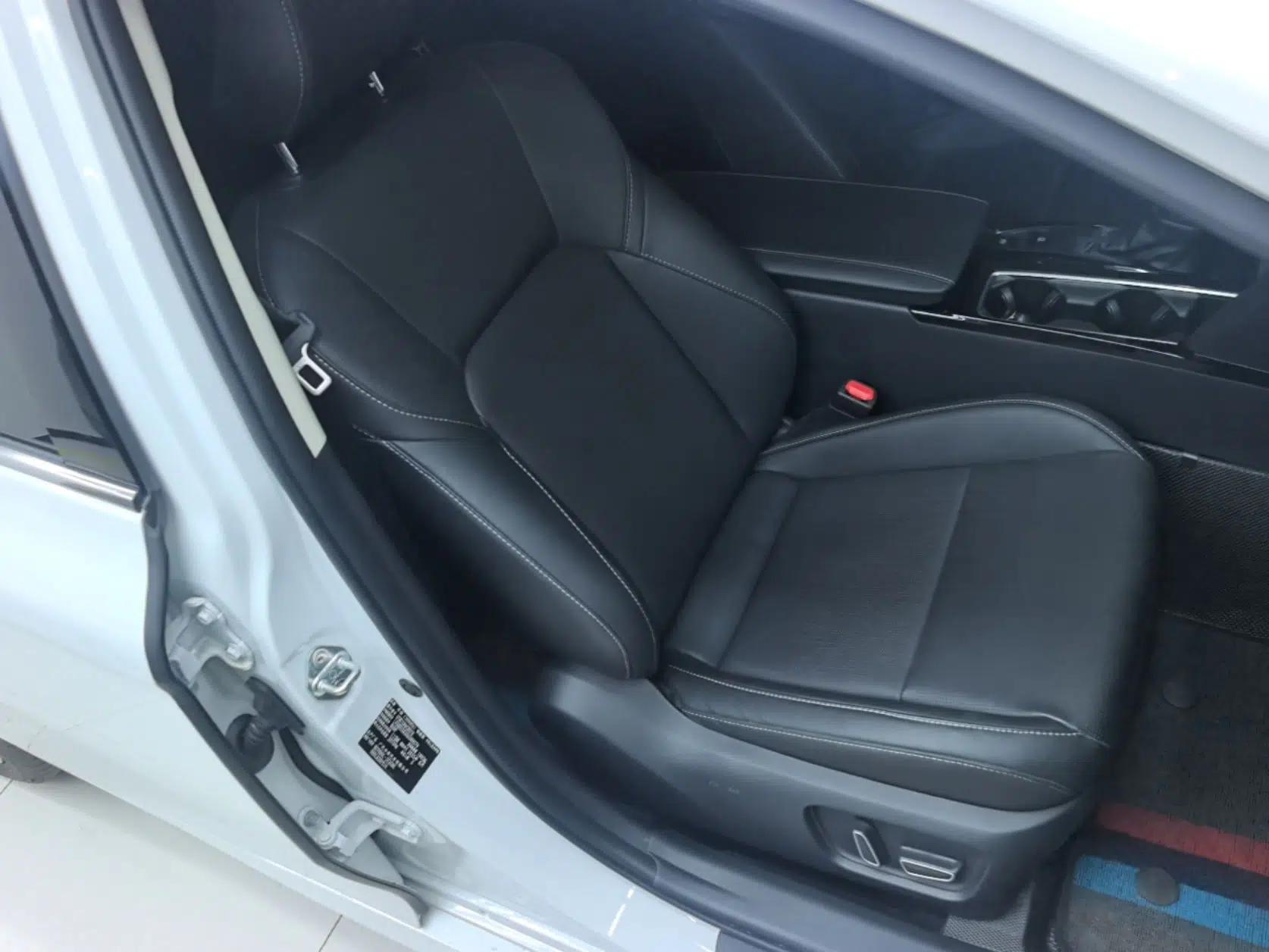 Toyota Camry 2024 Dual-Motor 2.0 HG Premium Edition — миниатюра 19