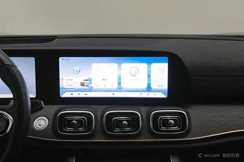Chery Tiggo 9 2023 2.0T DCT 2WD Premium Edition 5-seater — миниатюра 13