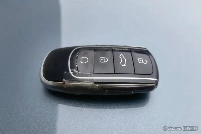 Chery Tiggo 9 2023 2.0T DCT 2WD Premium Edition 5-seater — миниатюра 6