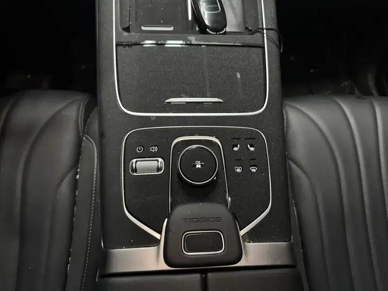 Chery Tiggo 9 2023 2.0T DCT 2WD Luxury Edition 5-seater — миниатюра 12