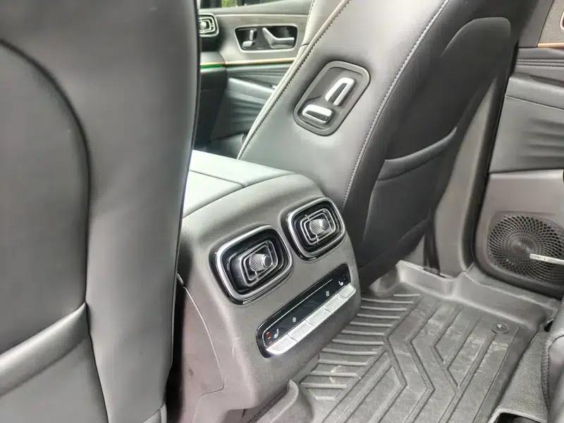 Chery Tiggo 9 2023 2.0T DCT 2WD Luxury Edition 5-seater — миниатюра 7