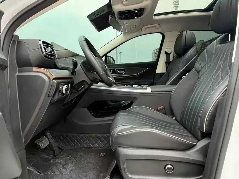 Chery Tiggo 9 2023 2.0T DCT 2WD Luxury Edition 7-Seater — миниатюра 8