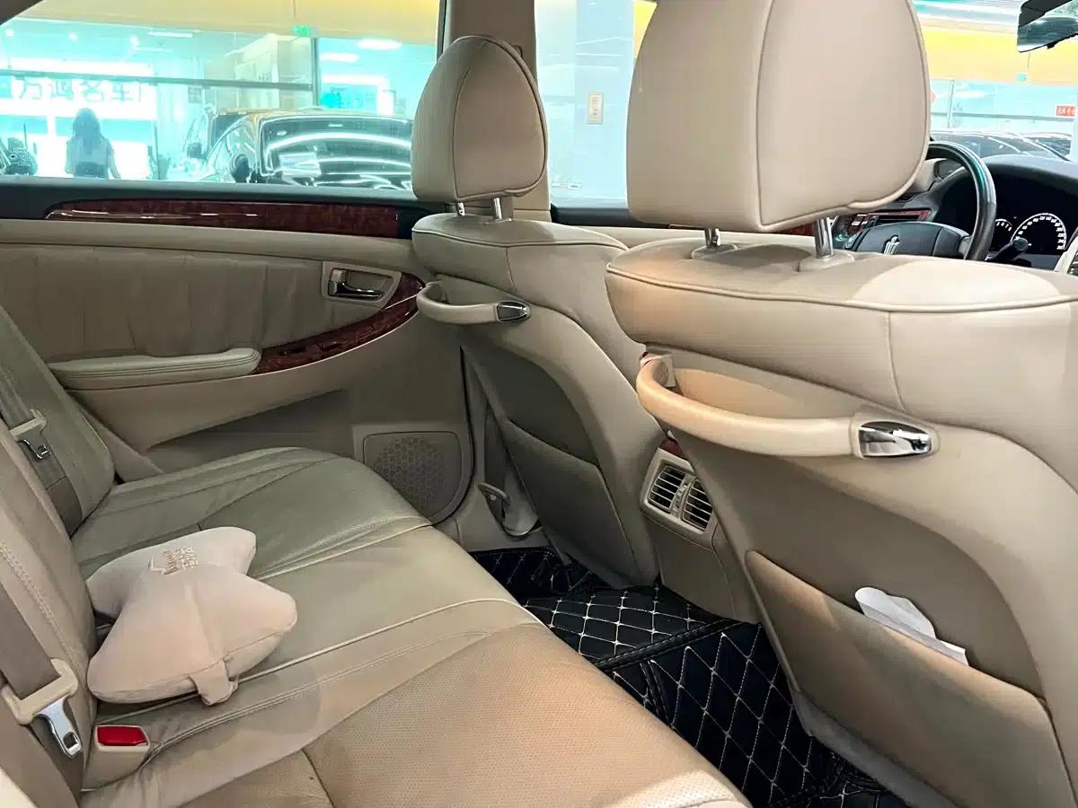 Crown 2007 2.5L Royal Special Edition — миниатюра 11