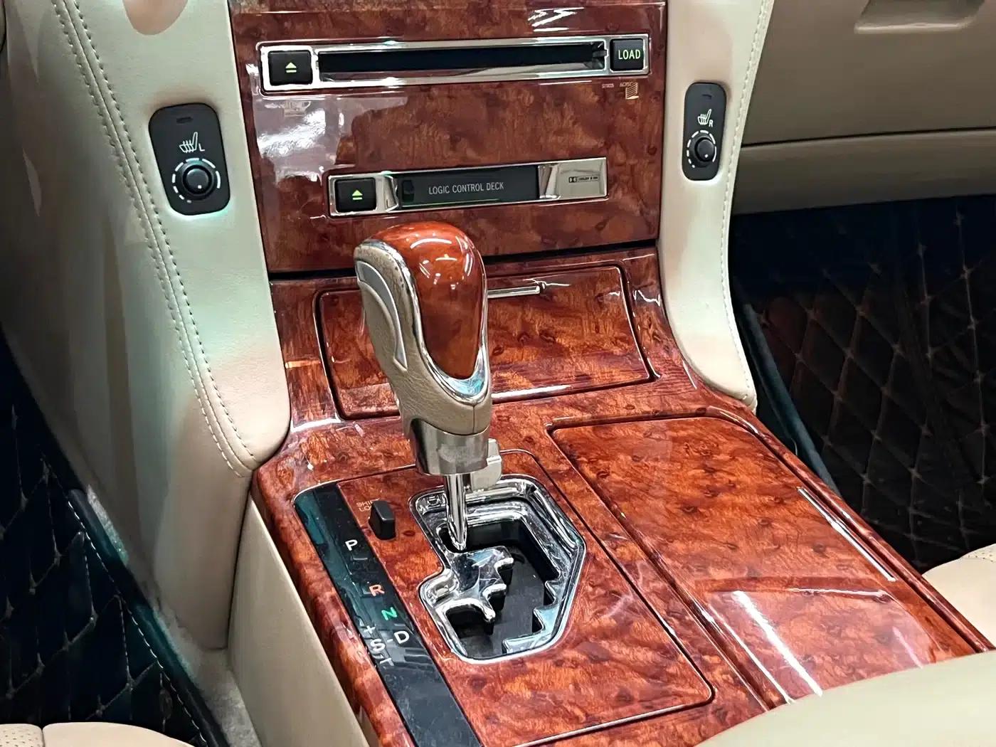 Crown 2007 2.5L Royal Special Edition — миниатюра 8