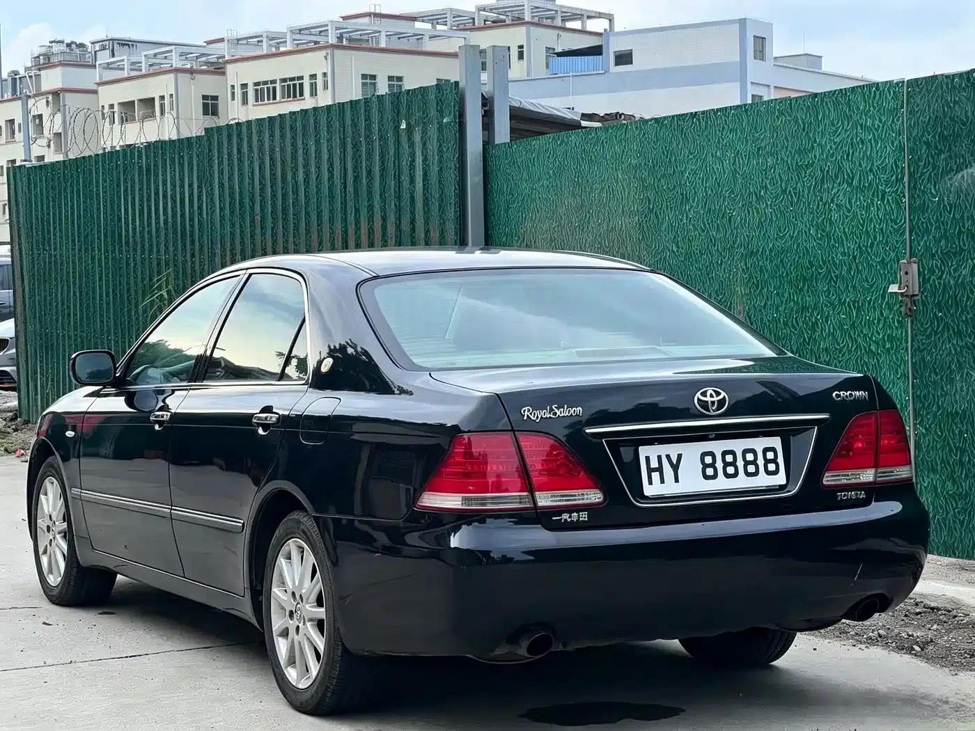 Crown 2005 3.0L Royal Saloon — миниатюра 4